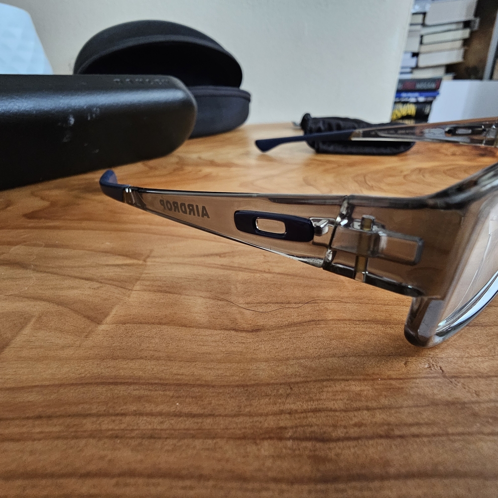 Oakley Airdrop Glasses With Case - Picture 8 of 11
